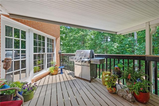 11740 Mountain Laurel Drive, Roswell, GA 30075