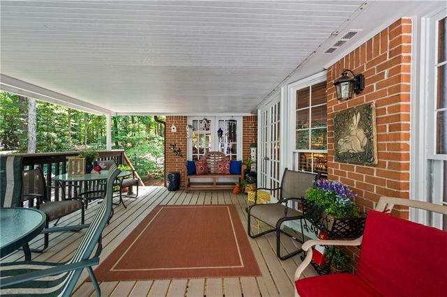 11740 Mountain Laurel Drive, Roswell, GA 30075
