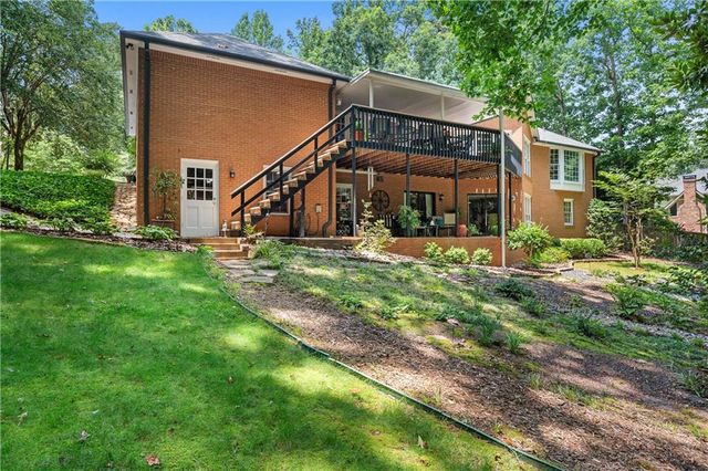 11740 Mountain Laurel Drive, Roswell, GA 30075