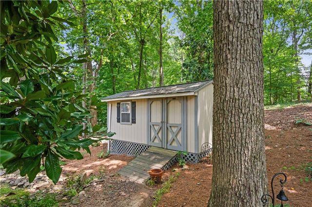 11740 Mountain Laurel Drive, Roswell, GA 30075
