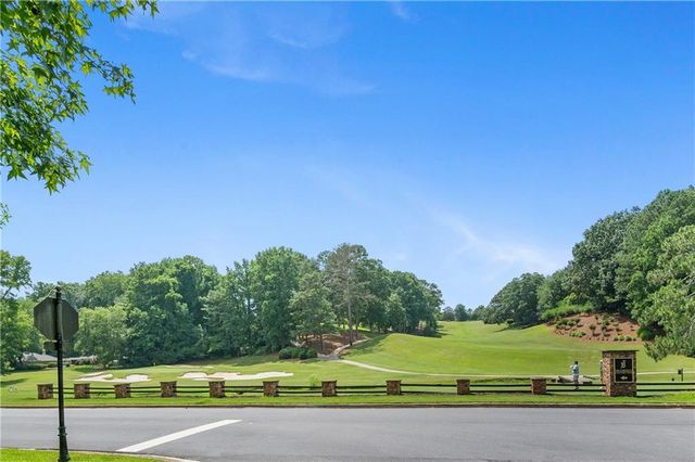 11740 Mountain Laurel Drive, Roswell, GA 30075