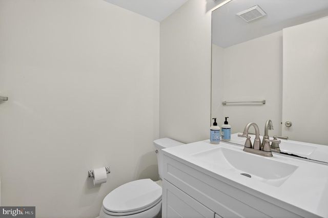 19985 WILD CHERRY LN, Germantown, MD 20874