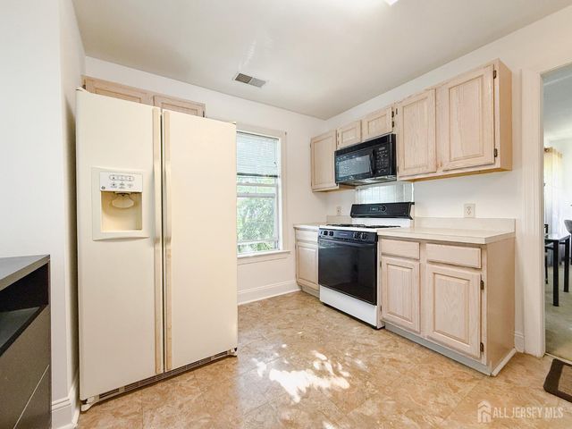 614 Middlesex Avenue, Metuchen, NJ 08840