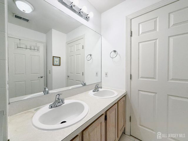 614 Middlesex Avenue, Metuchen, NJ 08840