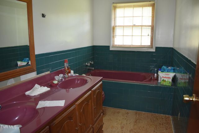 343 Beaver Lane, Rogersville, TN 37857