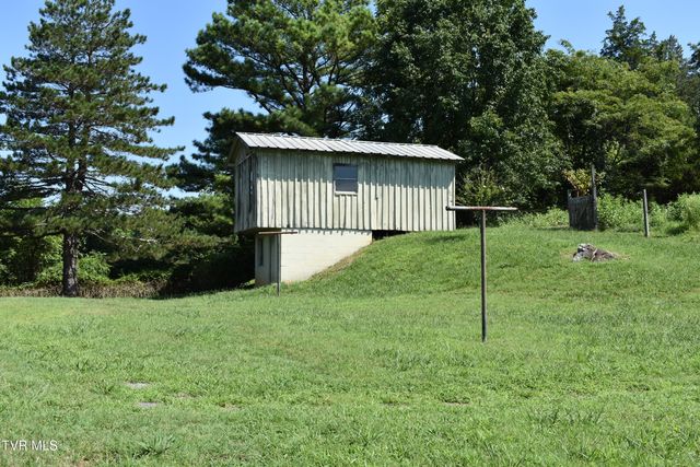 343 Beaver Lane, Rogersville, TN 37857