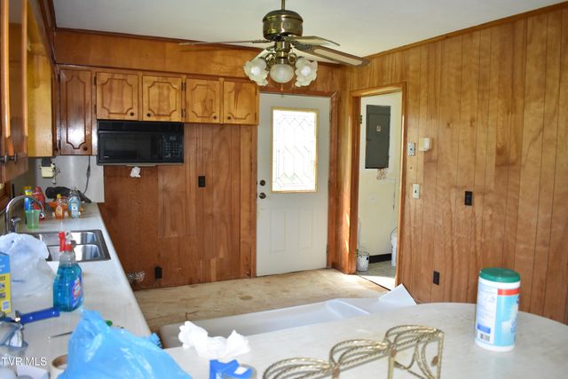 343 Beaver Lane, Rogersville, TN 37857