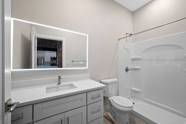 34 Tremaine St 2, Leominster, MA 01453
