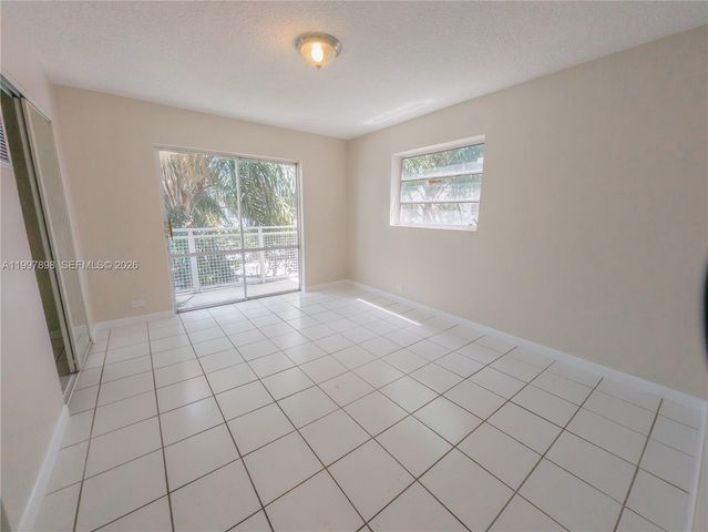 1610 NW N River Dr 204, Miami, FL 33125