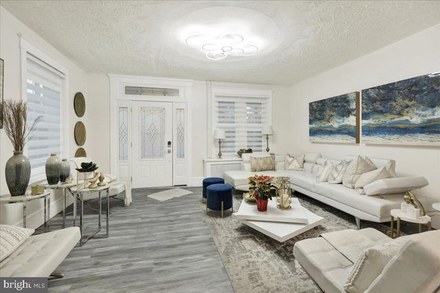 405 READING AVE, Reading, PA 19611