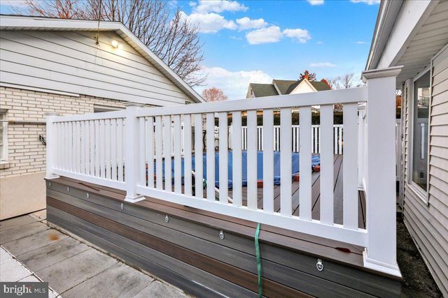 405 READING AVE, Reading, PA 19611