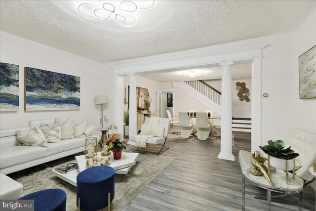 405 READING AVE, Reading, PA 19611