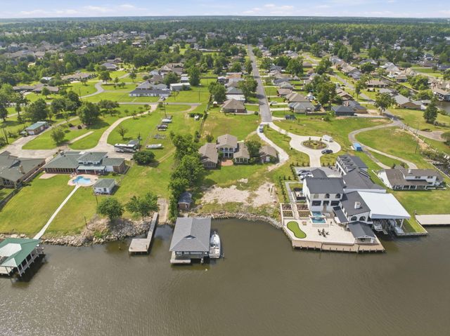 4700 Ponderosa, Lake Charles, LA 70605