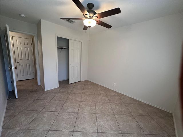 605 Blair Ave, Bastrop, TX 78602