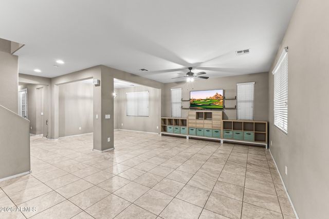 15864 W LAUREL Lane, Surprise, AZ 85379