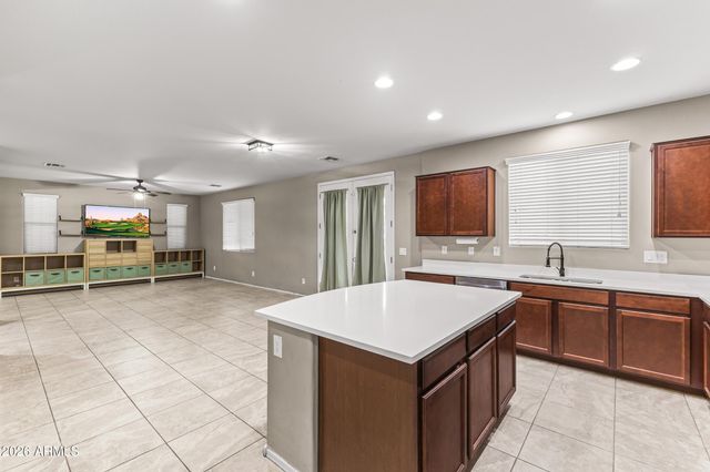 15864 W LAUREL Lane, Surprise, AZ 85379