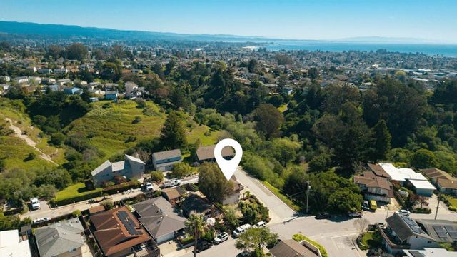 110 Mountain Way, Santa Cruz, CA 95060