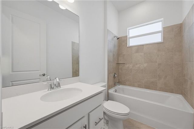 15729 Raveneli CT, Fort Myers, FL 33908