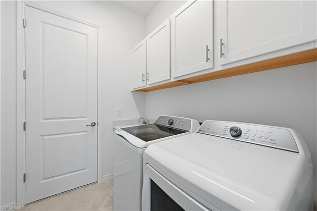 15729 Raveneli CT, Fort Myers, FL 33908