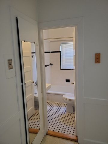 16 Shanley 1, Boston, MA 02135