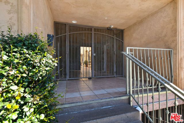 8800 Etiwanda Avenue 7, Northridge (los Angeles), CA 91325