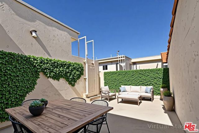 8800 Etiwanda Avenue 7, Northridge (los Angeles), CA 91325