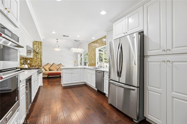 17092 Escalon, Encino, CA 91436