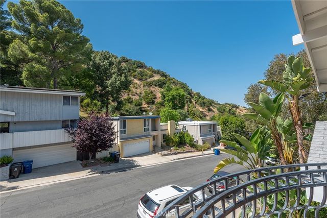 17092 Escalon, Encino, CA 91436