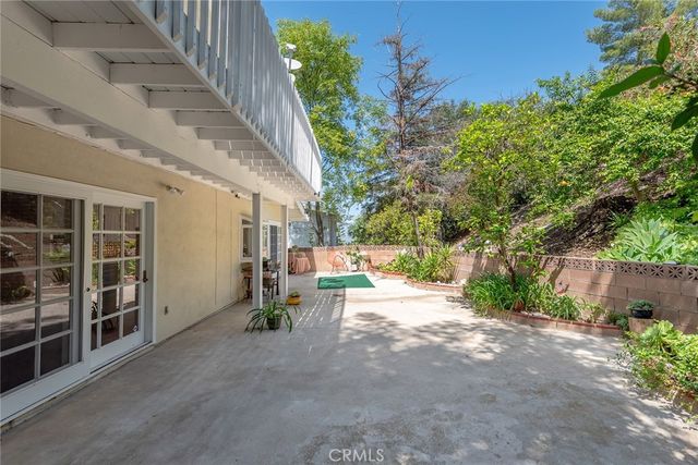17092 Escalon, Encino, CA 91436