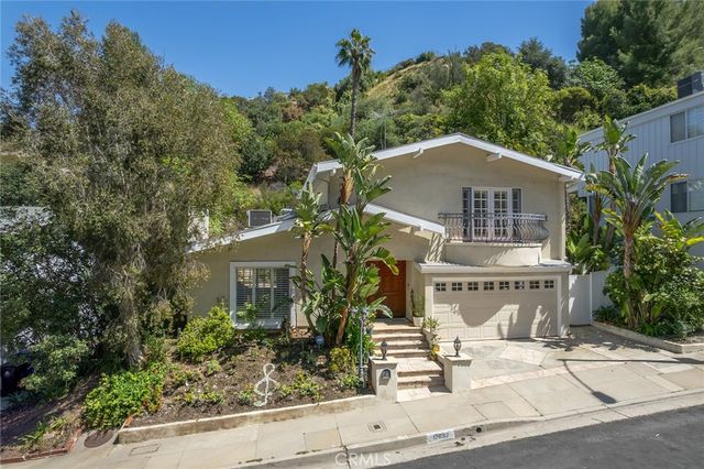 17092 Escalon, Encino, CA 91436
