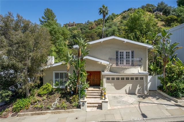 17092 Escalon, Encino, CA 91436