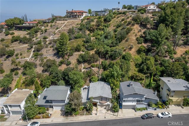 17092 Escalon, Encino, CA 91436