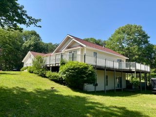 5094 Samerdar Drive, Onekama Twp, MI 49675