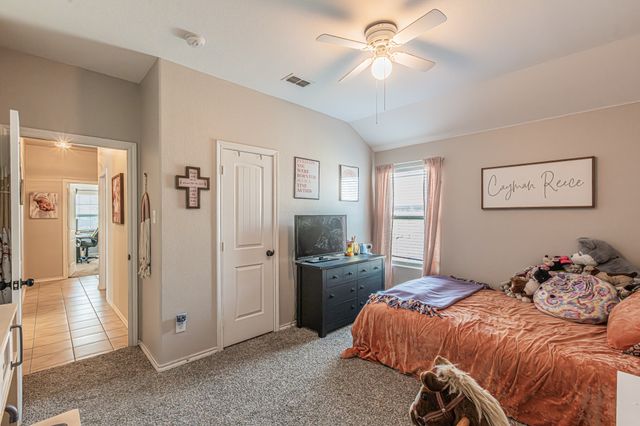 405 Calder Lane, Ponder, TX 76259