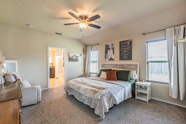 405 Calder Lane, Ponder, TX 76259