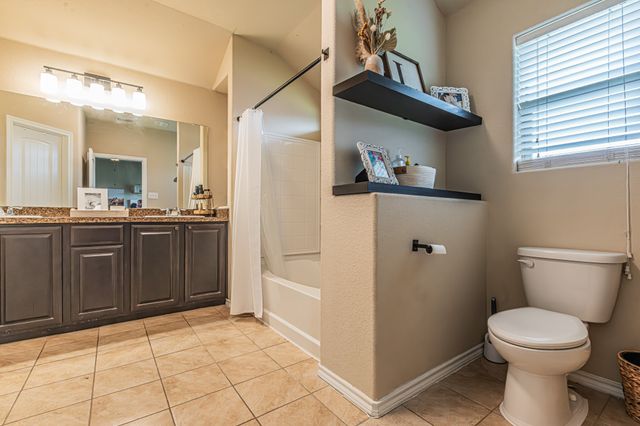 405 Calder Lane, Ponder, TX 76259