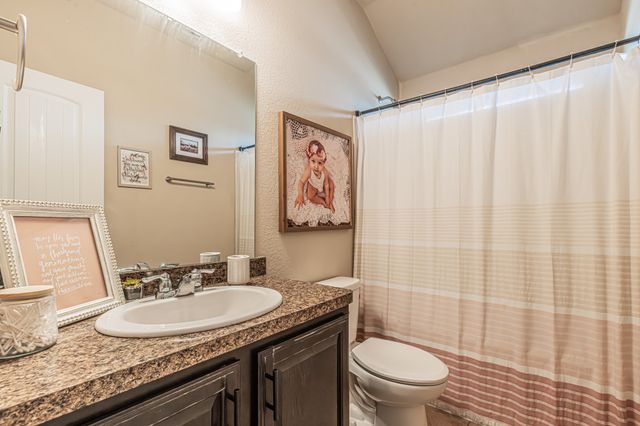 405 Calder Lane, Ponder, TX 76259