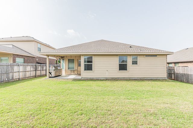 405 Calder Lane, Ponder, TX 76259
