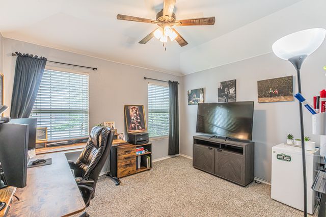 405 Calder Lane, Ponder, TX 76259