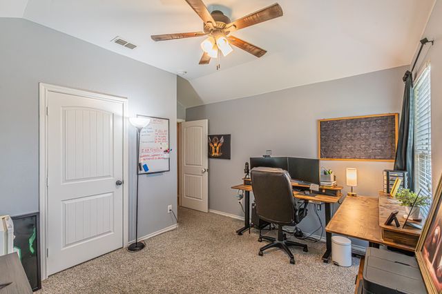 405 Calder Lane, Ponder, TX 76259