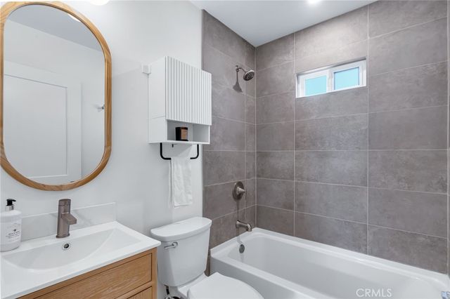 20717 Raymond Avenue, Torrance, CA 90502