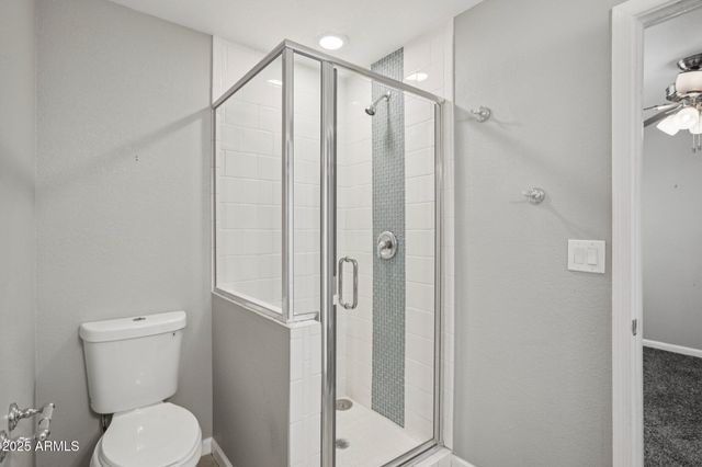 702 W Why Worry Lane, Phoenix, AZ 85021