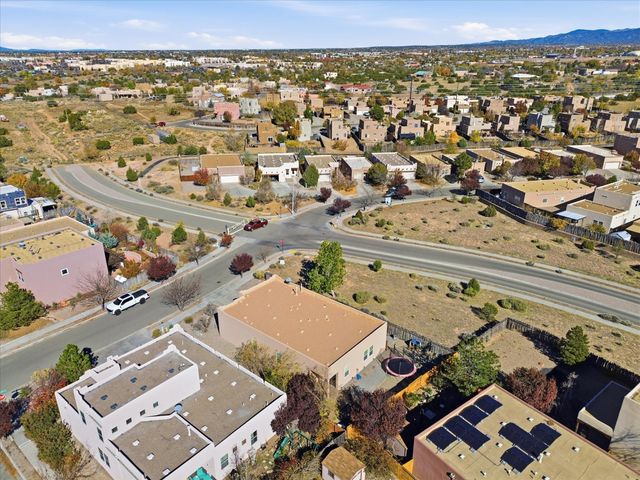 4001 Montana Verde, Santa Fe, NM 87507