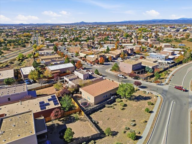 4001 Montana Verde, Santa Fe, NM 87507