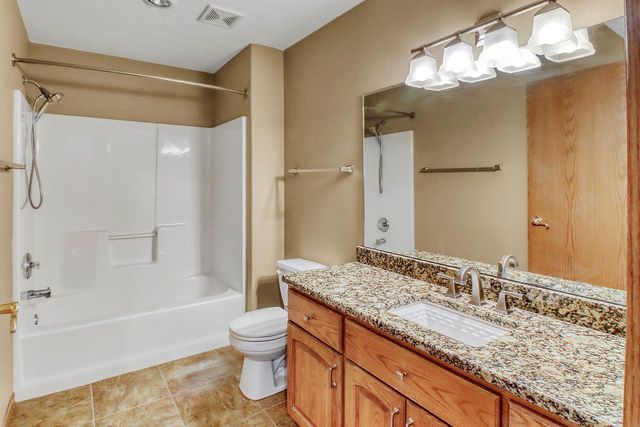 3319 45th Avenue S, Fargo, ND 58104