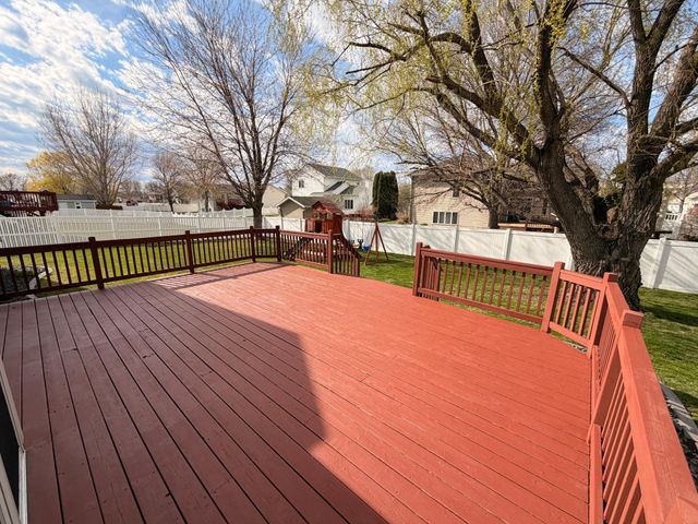 3319 45th Avenue S, Fargo, ND 58104