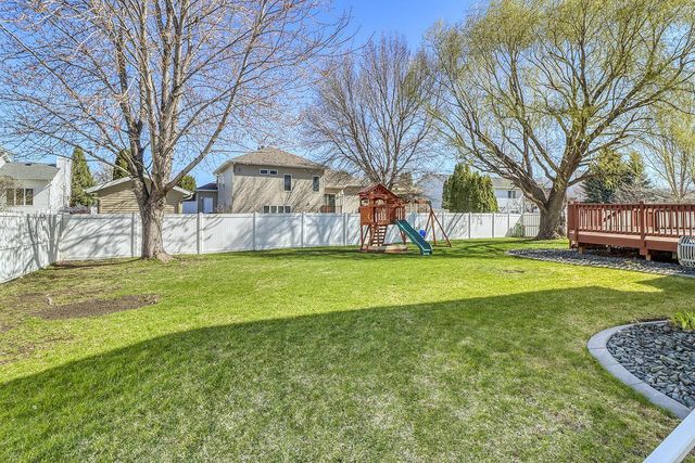 3319 45th Avenue S, Fargo, ND 58104
