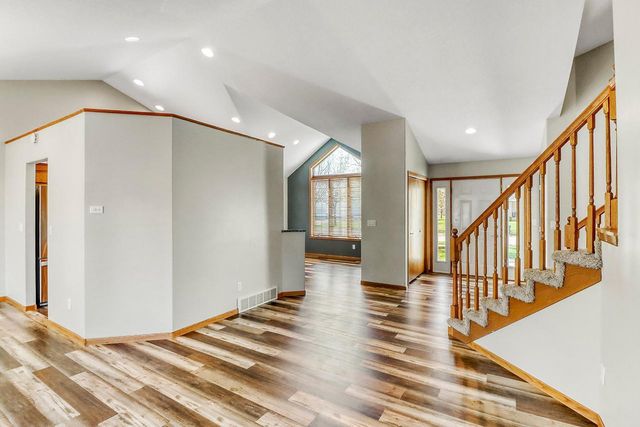 3319 45th Avenue S, Fargo, ND 58104