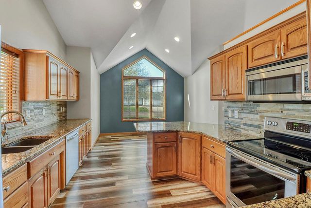 3319 45th Avenue S, Fargo, ND 58104