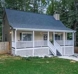 389 Saint Albans Court SW, Mableton, GA 30126